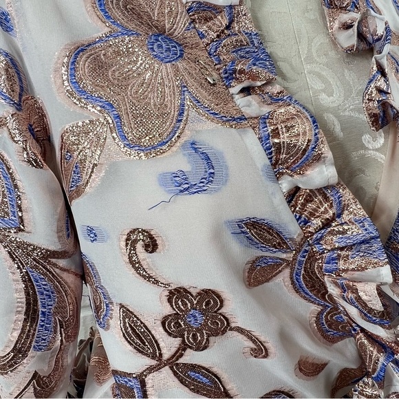 Alexis Marceau Wrap Top Floral Metallic Small - Picture 6 of 11